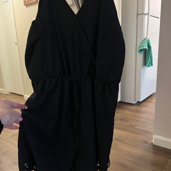 2 Black Short Rompers - Picture 5 of 8